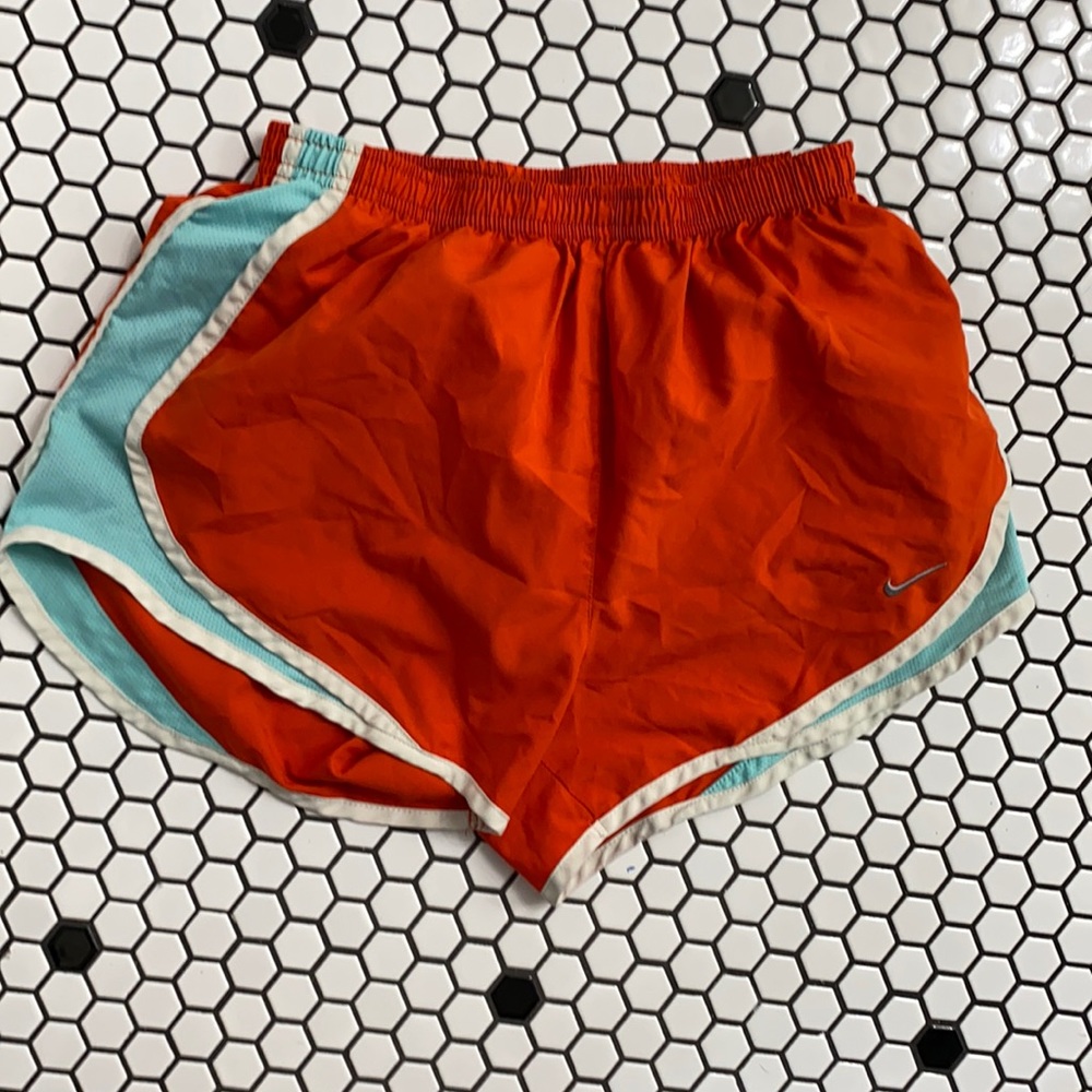 Nike dri fit shorts size small